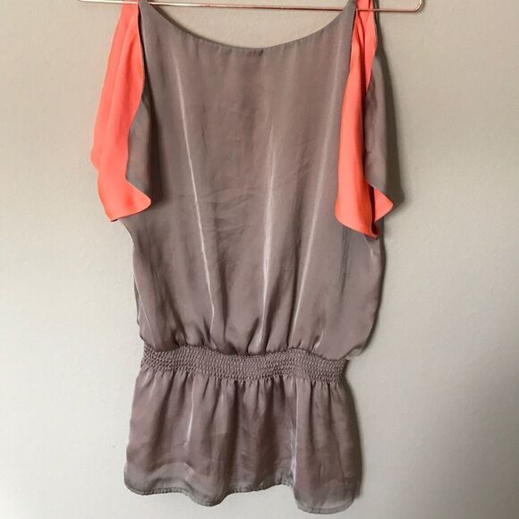 BCBGMAXAZRIA cold shoulder blouse - Picture 5 of 6